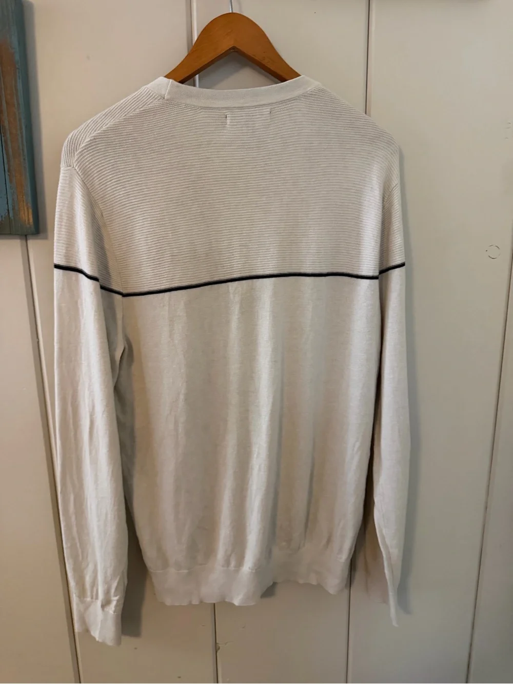Banana Republic M Ivory Black Trim Textured V Neck Cardigan Sweater